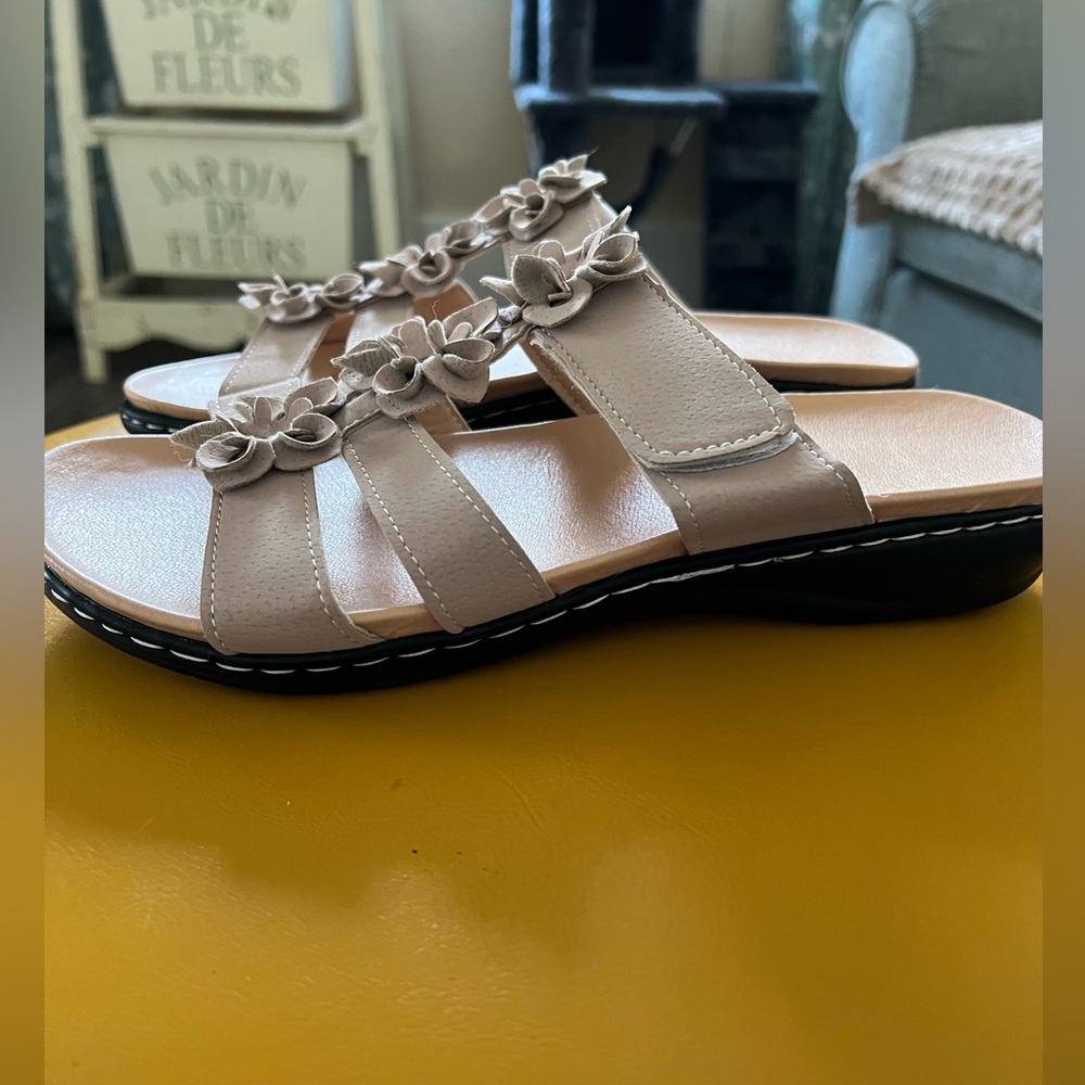 Summer sandals